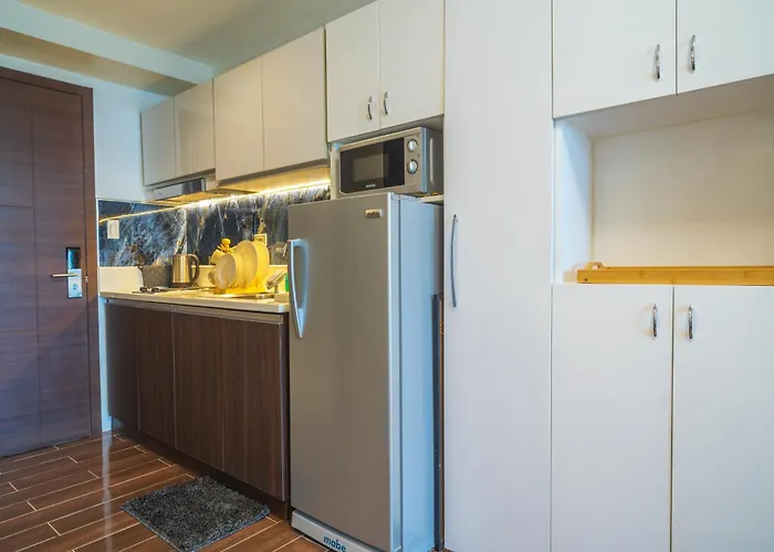 Air Residences *